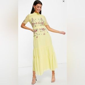 Hope and Ivy embroidered maxi dress in yellow. Worn once. Perfect condition